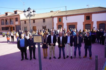 Imagen Jemenuño luce nueva plaza Mayor gracias a una inversión de más de 100.000 euros, de los cuales la Diputación ha aportado aproximadamente la mitad